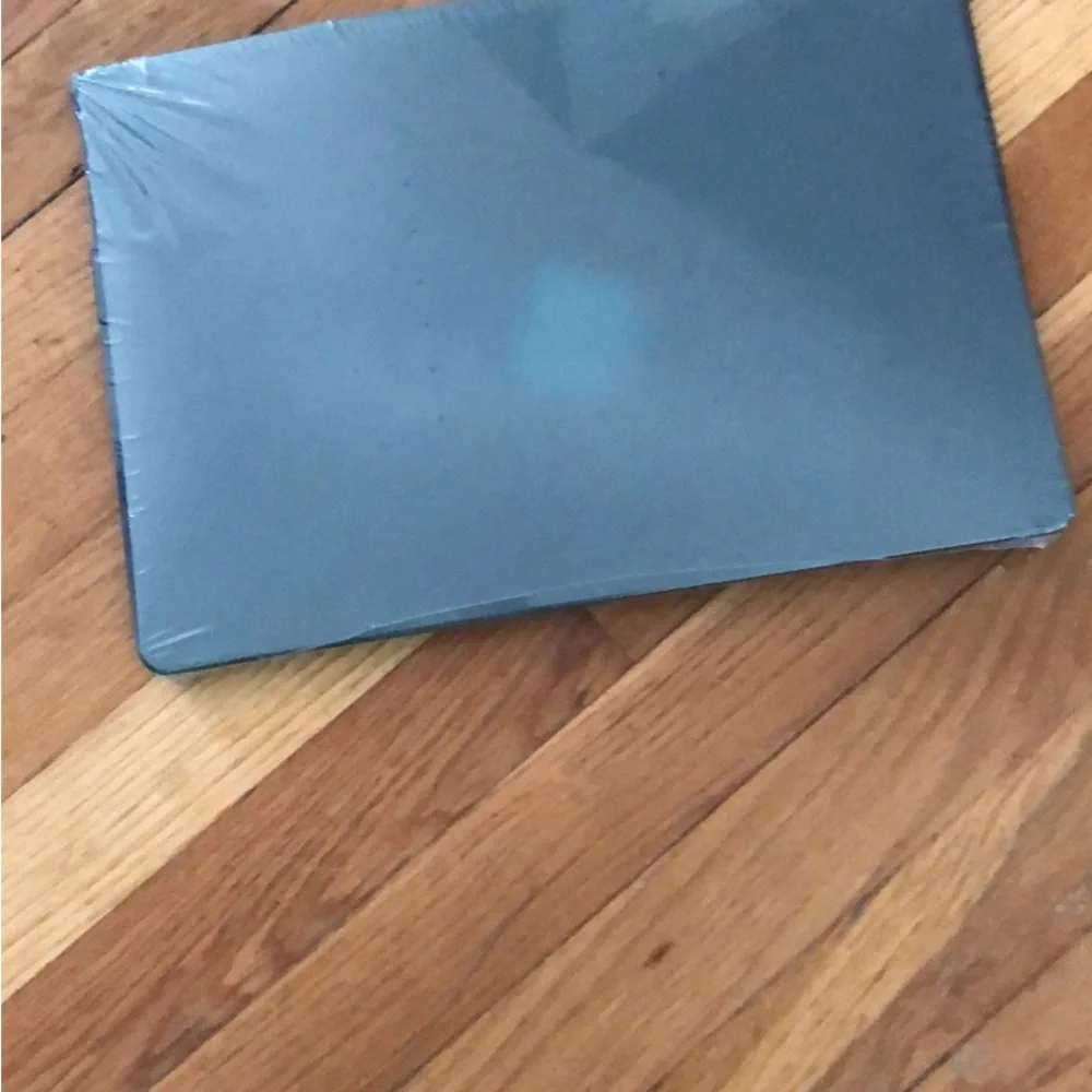 Laptop Case for MacBook Air 13”. NWT. BZ1